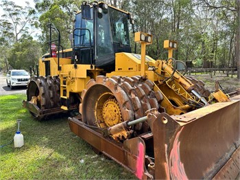 2005 CATERPILLAR 825G II Used Padfoot Rollers / Compactors for sale