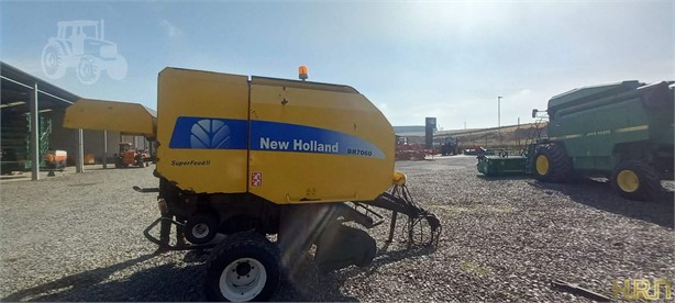 NEW HOLLAND BR7060 Used Round Balers for sale