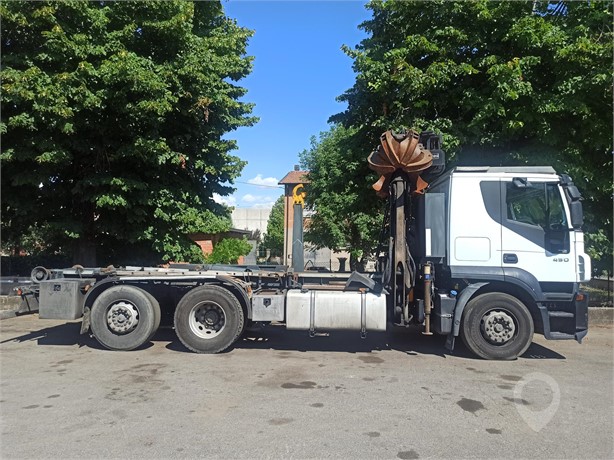 2010 IVECO STRALIS 450 Used Skip Loaders for sale