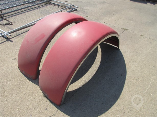 PETERBILT 379 FENDERS WITH LINERS Used Other Truck / Trailer Components auction results