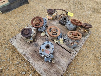 PALLET OF GEAR REDUCTORS Used Other Truck / Trailer Components auction results