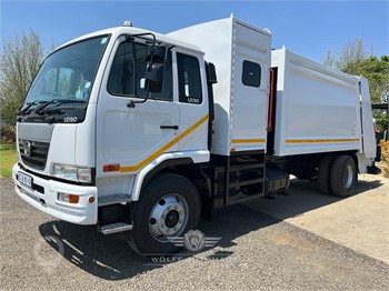 2017 UD UD90 Used Refuse Municipal Trucks for sale