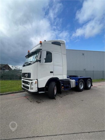 2005 VOLVO FH12 Used Tractor with Sleeper for sale