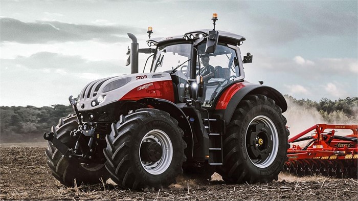 Steyr Introduces Flagship 6340 Terrus CVT Tractor