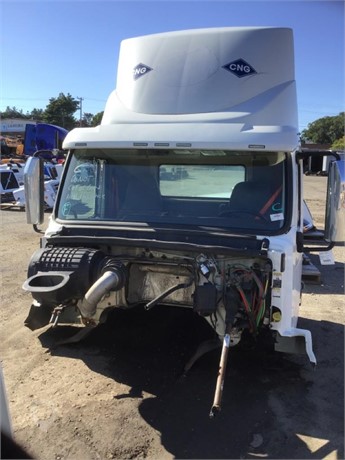 2015 VOLVO VNL Used Cab Truck / Trailer Components for sale