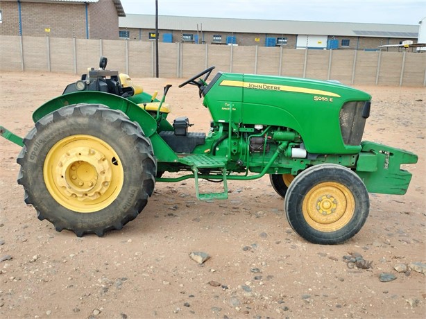 2017 JOHN DEERE 5055E Used 40 HP to 99 HP Tractors for sale