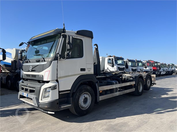 2015 VOLVO FMX500 Used Skip Loaders for sale