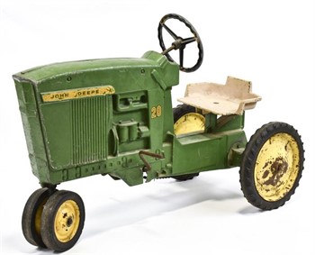 John Deere Original 20 Pedal Tractor