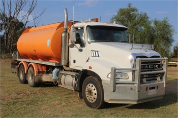 2009 MACK CMMR Used Water Trucks for sale