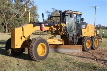 2011 CATERPILLAR 140M2 Used Graders for sale