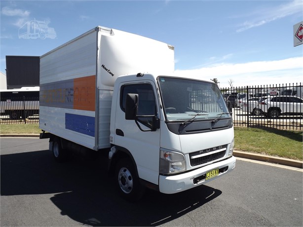 2010 MITSUBISHI FUSO CANTER FE84 Used Pantech Trucks for sale