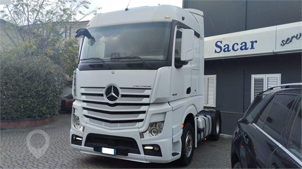 2017 MERCEDES-BENZ ACTROS 1845 Used Tractor with Sleeper for sale