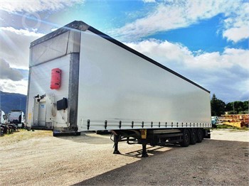 2017 SCHMITZ SCB S3T Used Curtain Side Trailers for sale