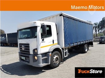 2011 VOLKSWAGEN CONSTELLATION 15-180 Used Curtain Side Trucks for sale