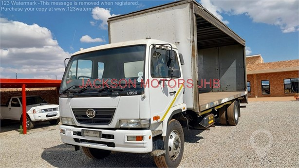 2015 UD UD90 Used Curtain Side Trucks for sale