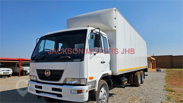 2015 UD UD90 Used Box Trucks for sale