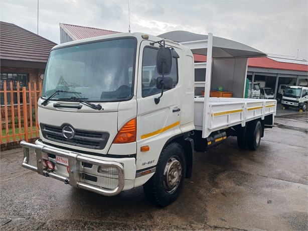 2009 HINO 500 15257 Used Dropside Flatbed Trucks for sale