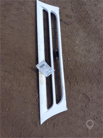 2000 ISUZU NQR Used Grill Truck / Trailer Components for sale