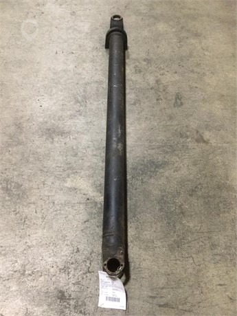 2000 SPICER 1610 Used Drive Shaft Truck / Trailer Components for sale