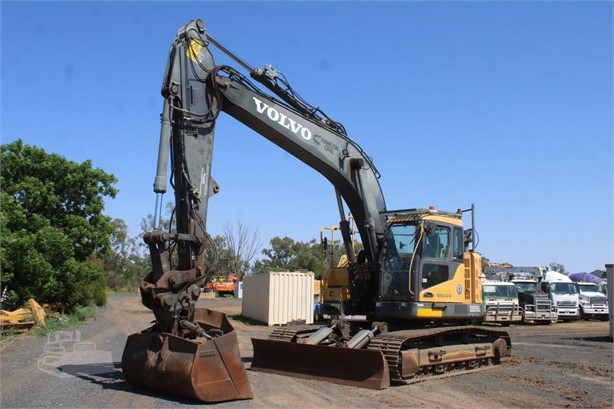 2012 VOLVO ECR235CL Used Tracked Excavators for sale