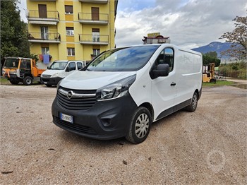 2015 OPEL VIVARO Used Box Vans for sale