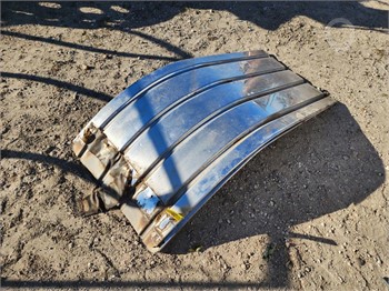 MACK 1/2 FENDERS Used Other Truck / Trailer Components auction results