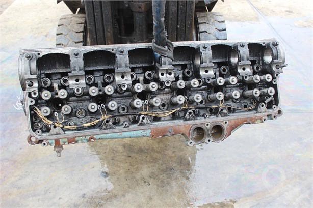 DETROIT SERIES 60 Used Cylinder Head Truck / Trailer Components for sale