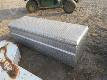 JOHN DEERE ALUMINUM UNDER THE RAIL Used Tool Box Truck / Trailer Components auction results