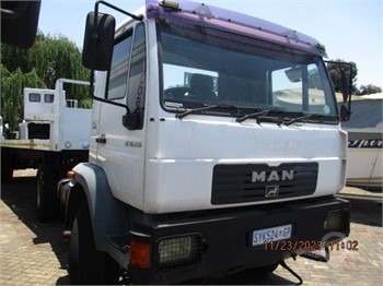 2005 MAN LE 18.220 Used Tractor with Sleeper for sale