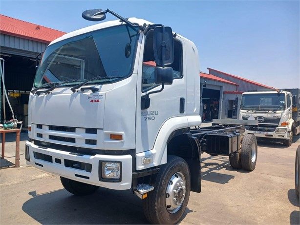 2012 ISUZU FTS Used Chassis Cab Trucks for sale