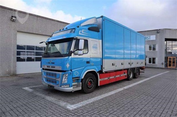 2017 VOLVO FM500 Used Box Trucks for sale