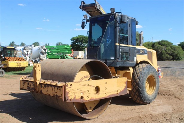 2001 CATERPILLAR CS-563D Used Smooth Drum Rollers / Compactors for sale
