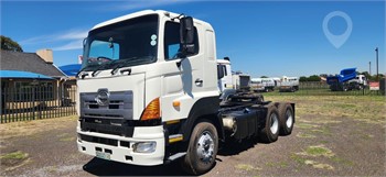 2005 HINO 700 57450 Used Tractor with Sleeper for sale