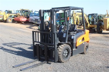 2023 DOOSAN D30NX Used Pneumatic Tire Forklifts for sale