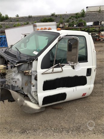 2000 FORD F750 Used Cab Truck / Trailer Components for sale