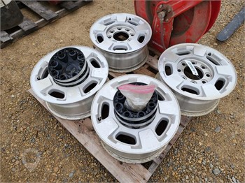 GM RIMS 4 - 18" 8 BOLT Used Wheel Truck / Trailer Components auction results