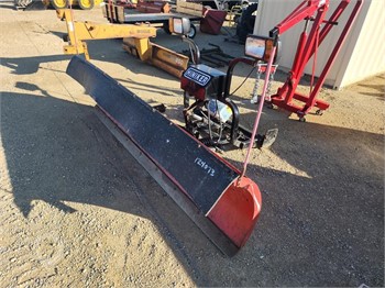 HINIKER 8' SNOW PLOW Used Plow Truck / Trailer Components auction results