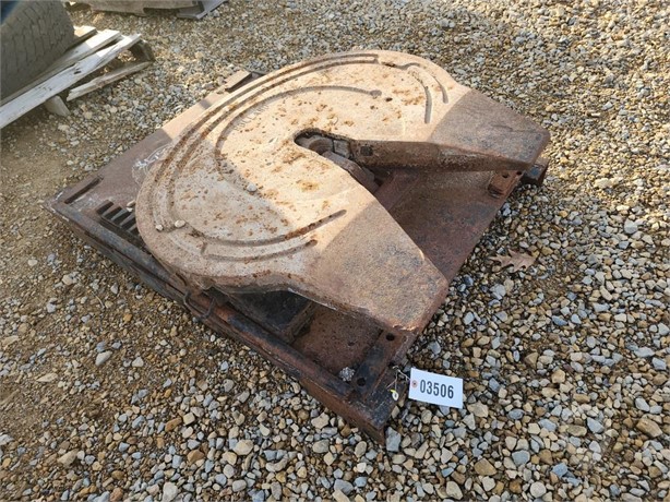 HOLLAND 5TH WHEEL PLATE Used Fifth Wheel Truck / Trailer Components auction results
