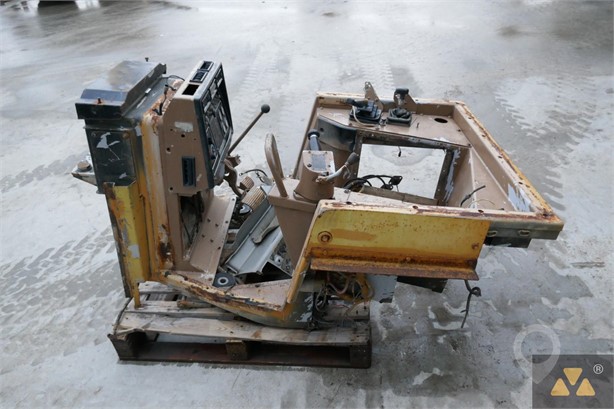 CATERPILLAR 8E-2391 Used Cab Truck / Trailer Components for sale