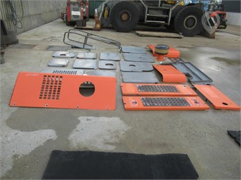 HITACHI ZX470 LCH-3 Used Door Truck / Trailer Components for sale