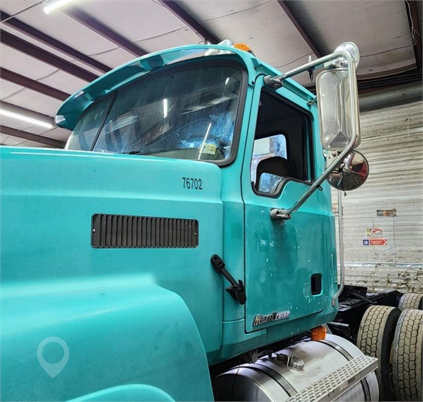 2006 MACK CHN613 Used Cab Truck / Trailer Components for sale