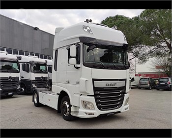 2017 DAF XF510 Used Box Trucks for sale