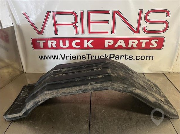 UNIVERSAL ALL Used Body Panel Truck / Trailer Components for sale