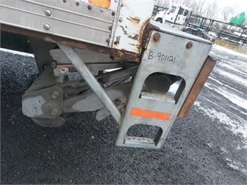 MAXON 4000 LBS Used Lift Gate Truck / Trailer Components for sale