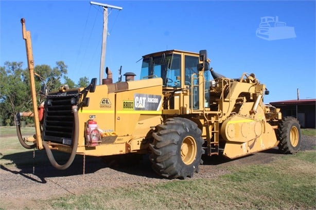 2011 CATERPILLAR RM-300 Used Soil Stabilisers / Recyclers for sale
