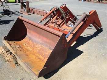 CHALLENGE IMPLEMENTS 1120 Used Bucket Farm Attachments for sale
