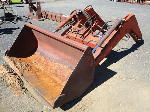 CHALLENGE IMPLEMENTS 1120 Used Bucket Farm Attachments for sale