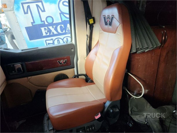 2016 WESTERN STAR 5700 Used Sitz LKW- / Anhängerkomponenten zum verkauf