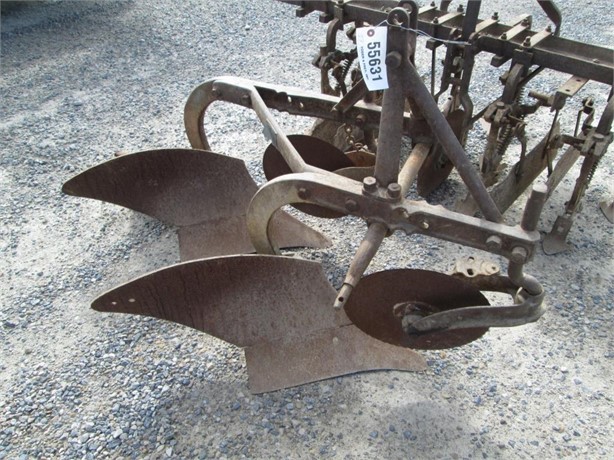 UNKNOWN 2X PLOW Used Farms Antiques for sale