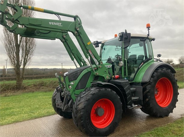 2015 FENDT 516 VARIO Used 100 HP to 174 HP Tractors for sale